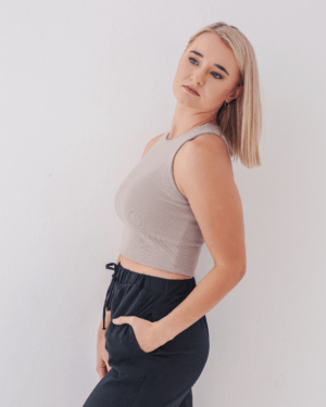 ava crop top